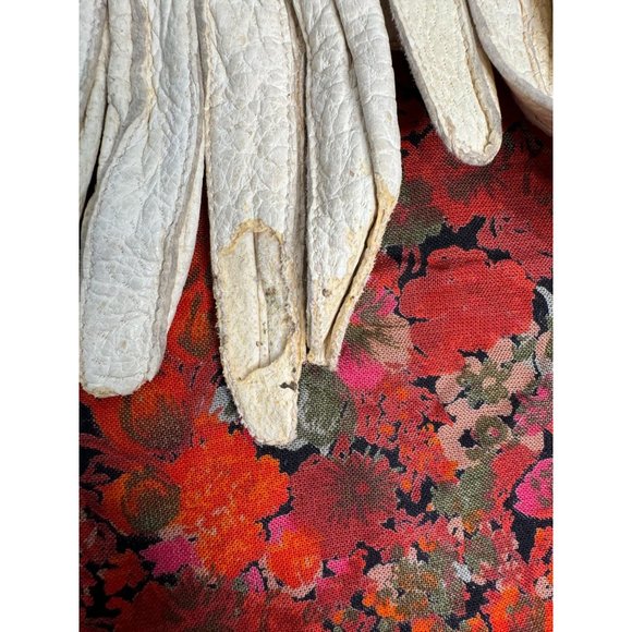6 pr Vintage Gloves 50s to 70s White Leather With Flaws - Picture 10 of 14